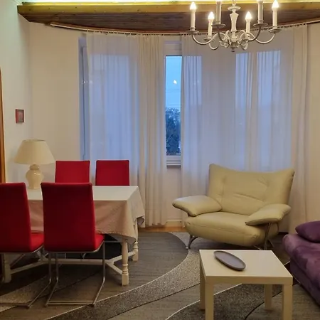 & Appartments Bettina 2*