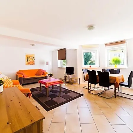 & Appartments Bettina 2*